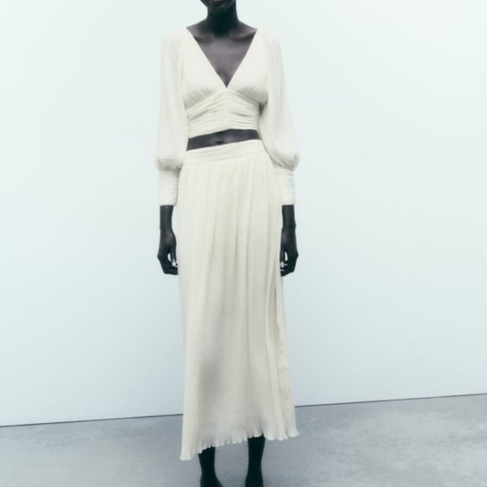 Zara Balloon Sleeve Pleated Cropped Tie Blouse (Size Small or Medium)